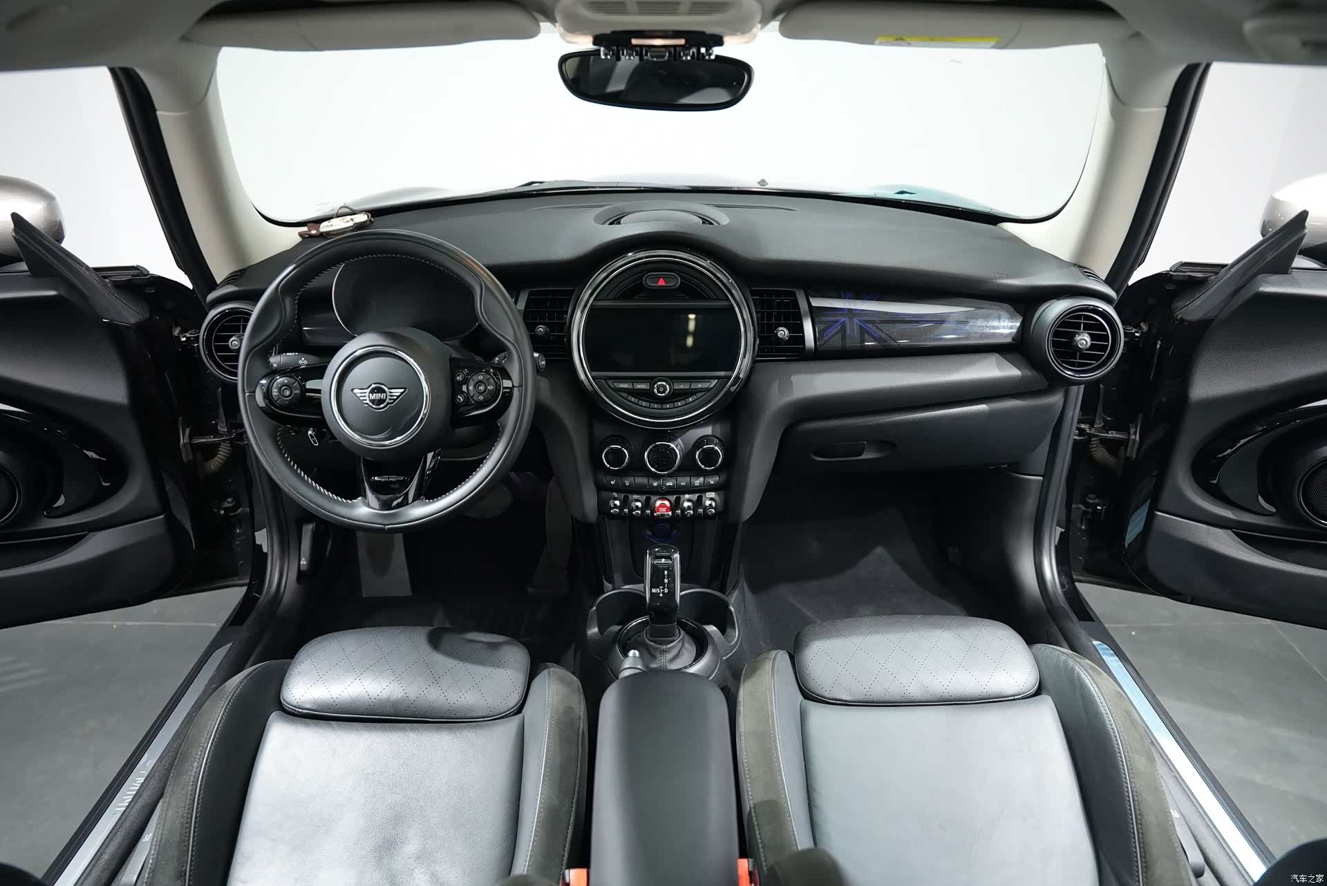 Mini Cooper, 2021 все фото