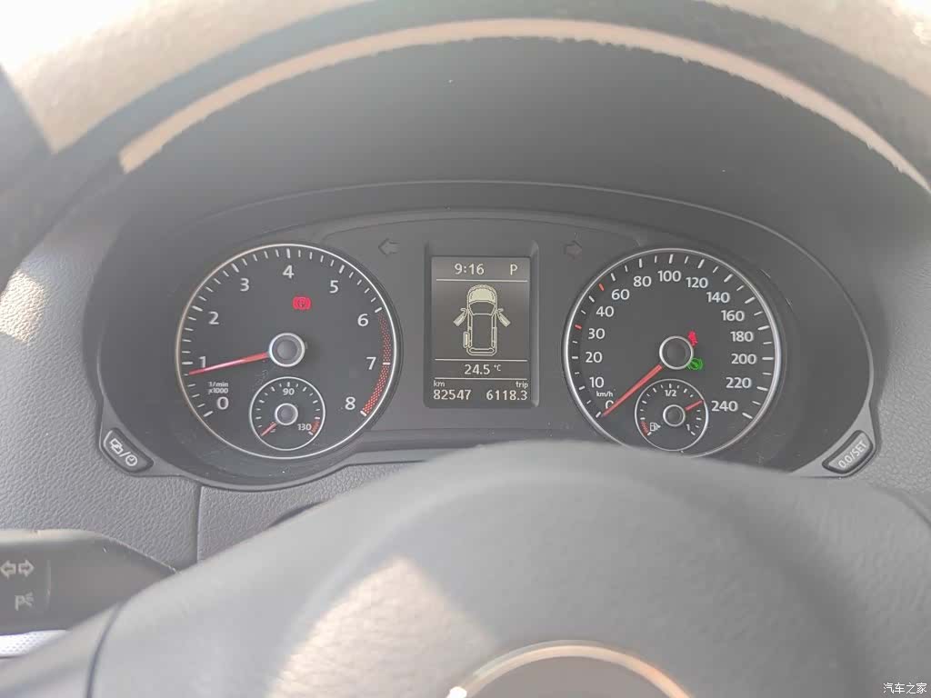 Volkswagen Xia, 2015 12