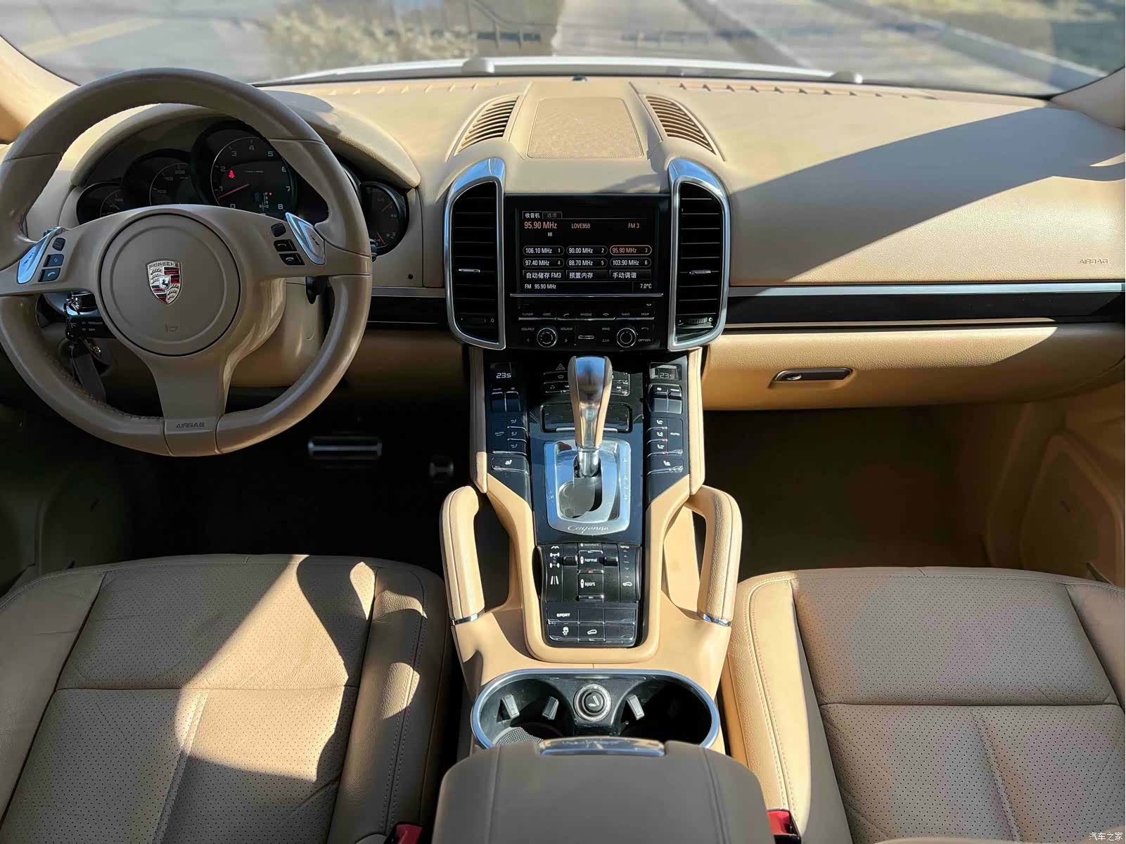 Porsche Cayenne, 2011 9