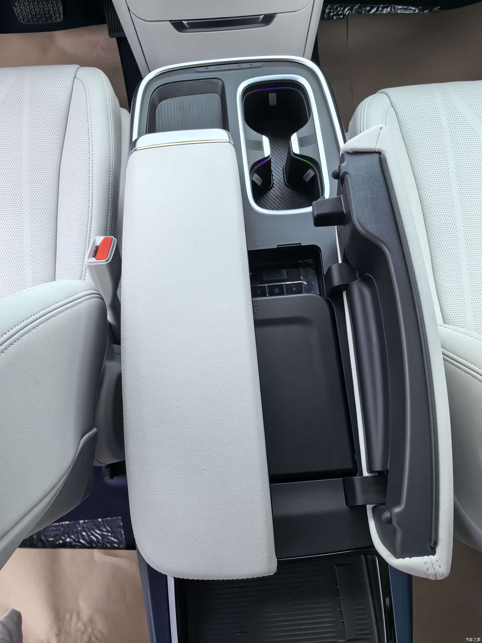 Buick Century, 2024 13