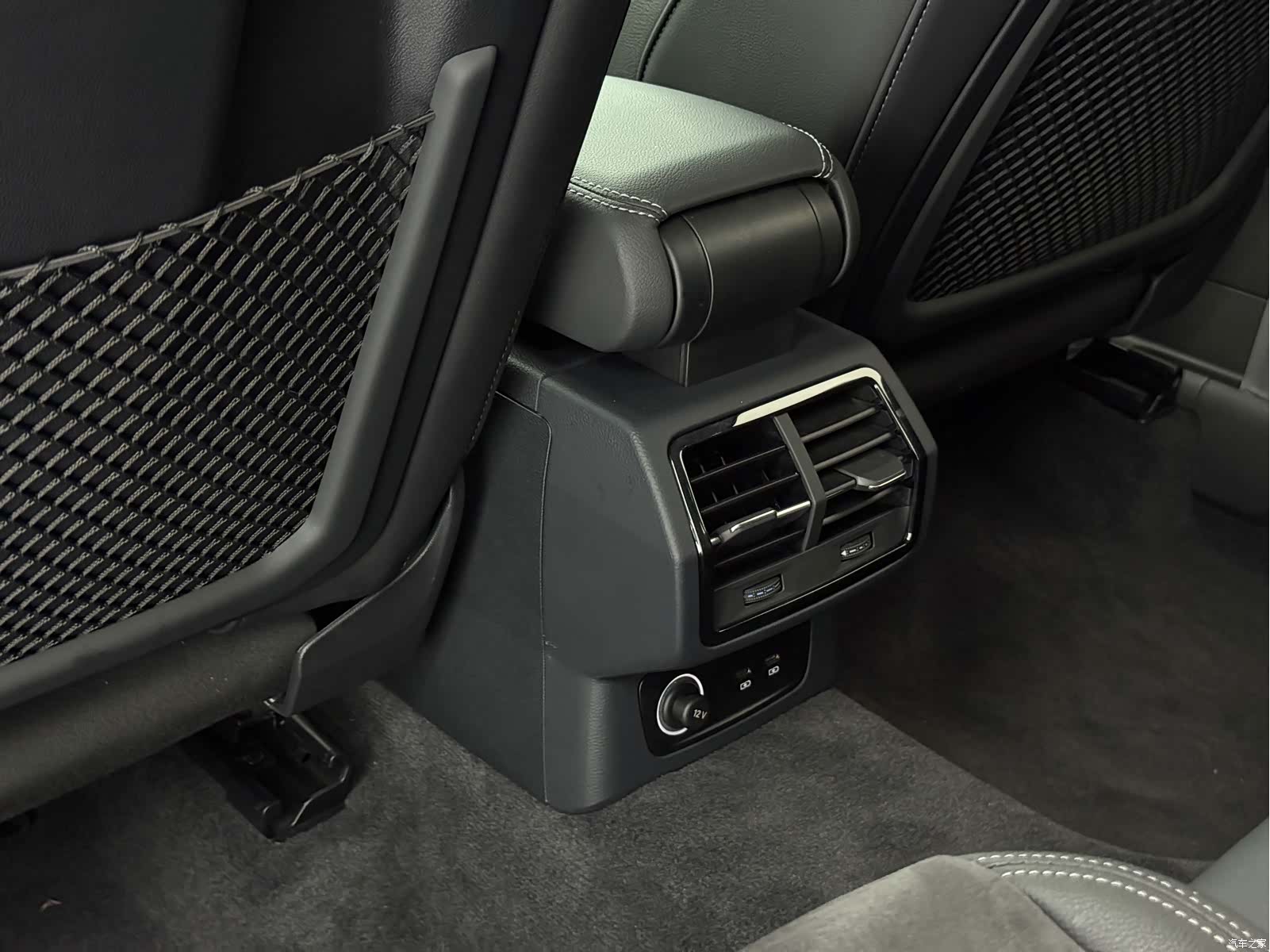 Audi Q3, 2022 14