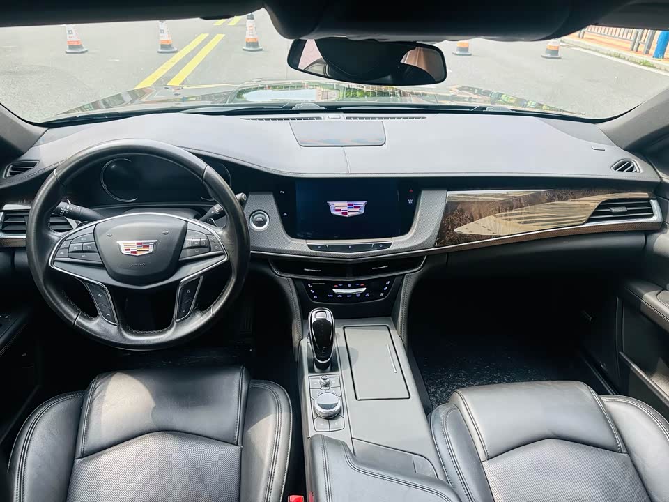 Cadillac CT6
