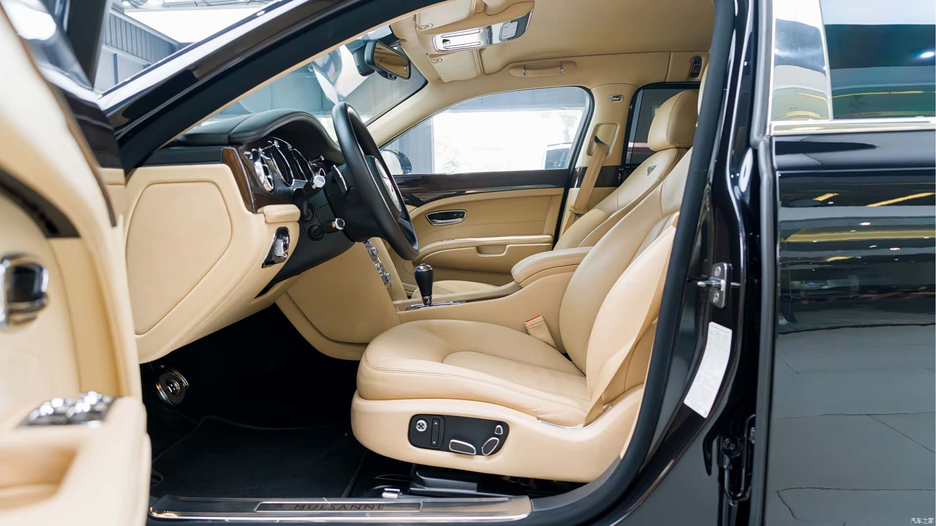 Bentley Mulsanne, 2013 7
