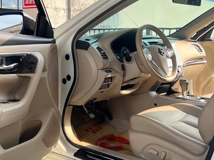Nissan Altima 2016, фото 5