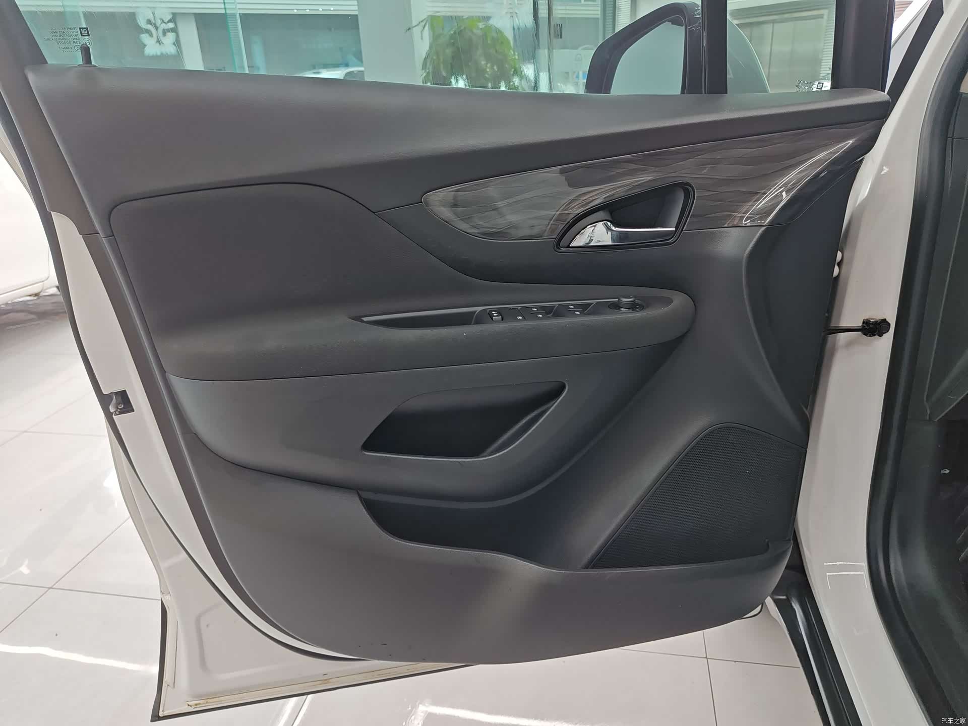 Buick Encore, 2017 13