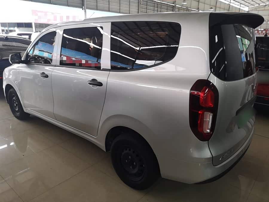 Wuling Hongguang EV 2025, фото 5