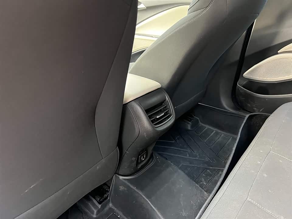 Buick Slightly blue 6