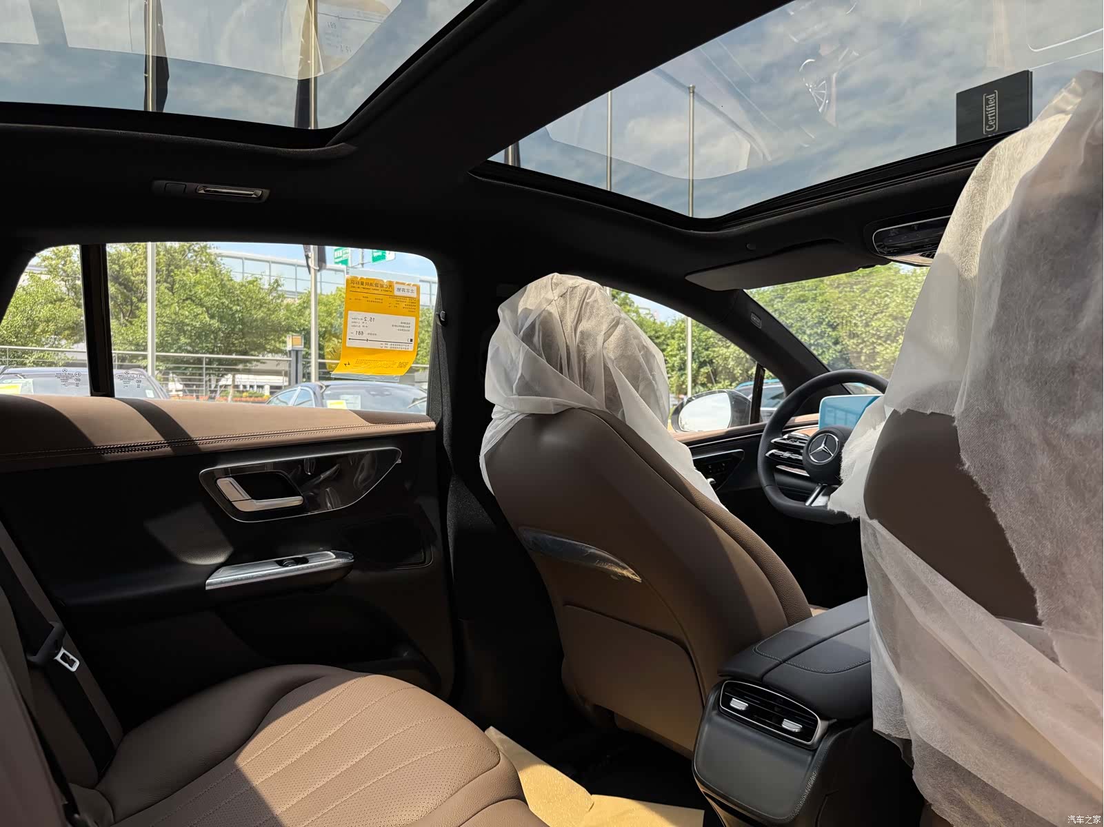 Mercedes-Benz EQE, 2025 12