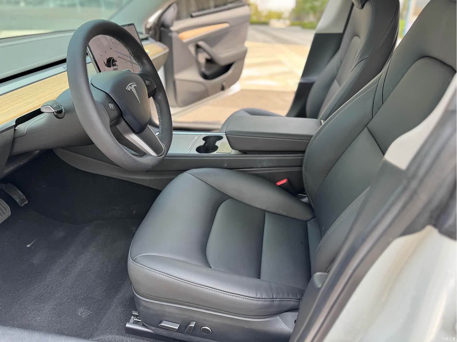 Tesla Model 3, 2021 4