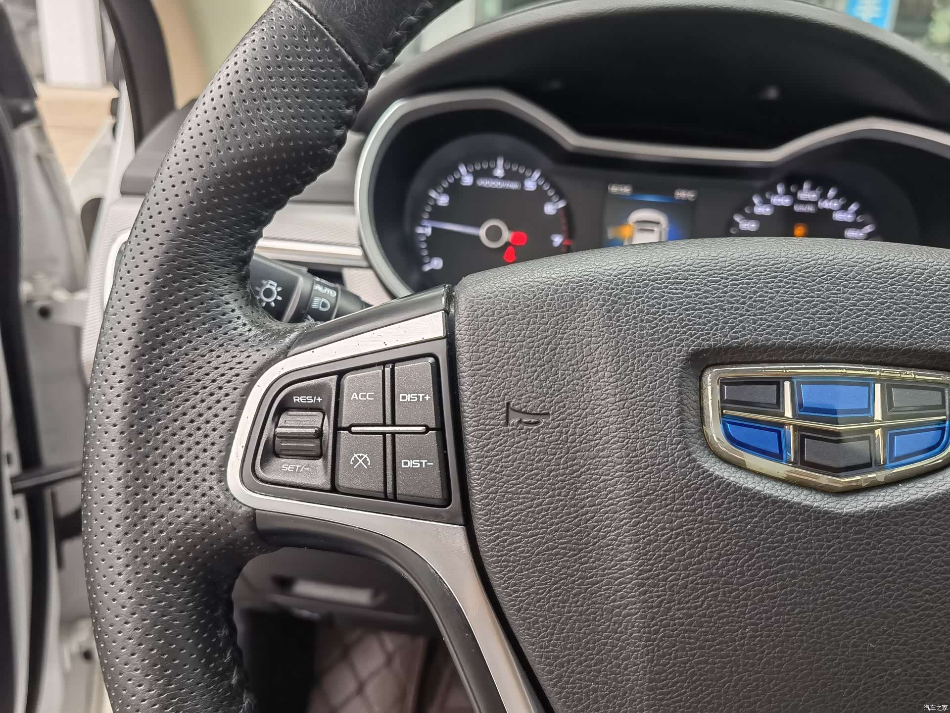 Geely Emgrand, 2019 19