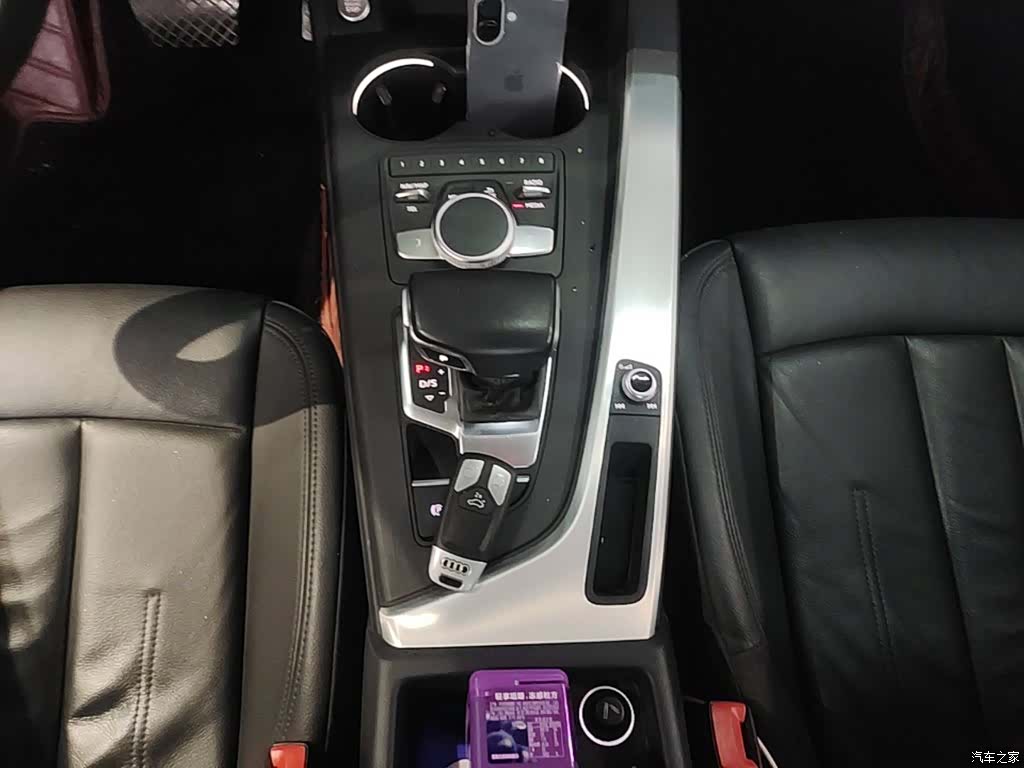 Audi A4L, 2019 14