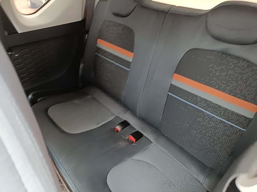 Wuling MINIEV, 2021 17