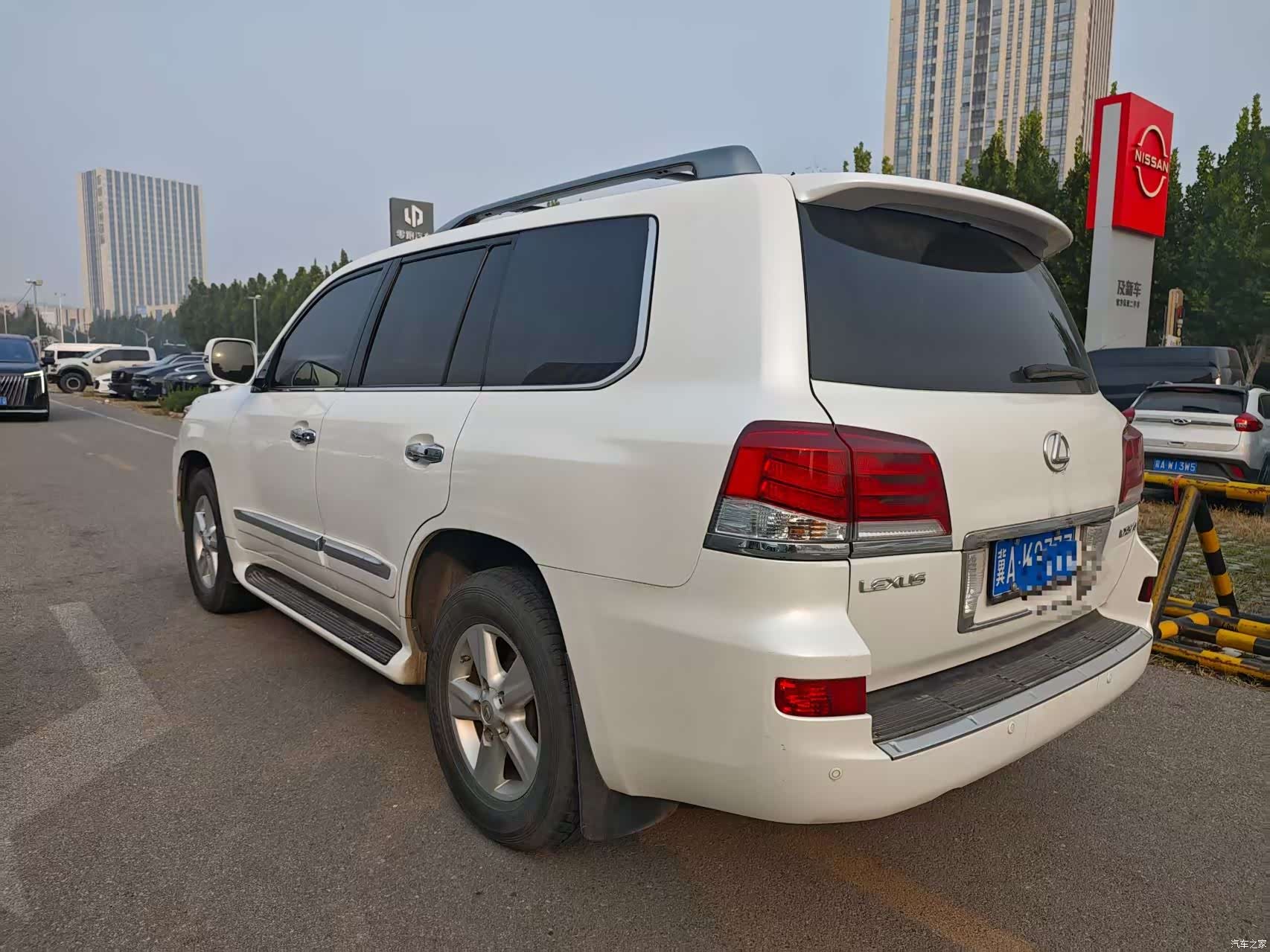 Lexus LX, 2015 все фото