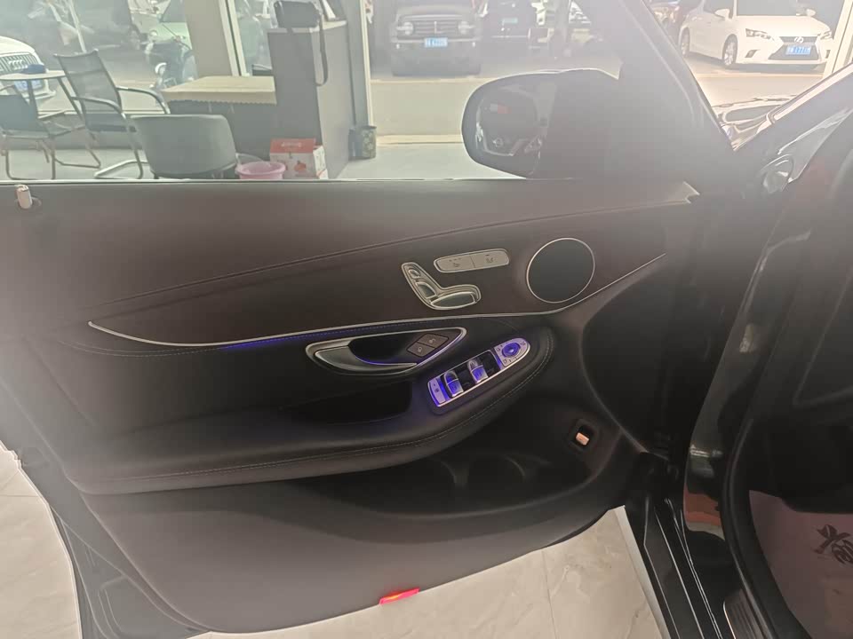 Mercedes-Benz GLC Mercedes-Benz GLC