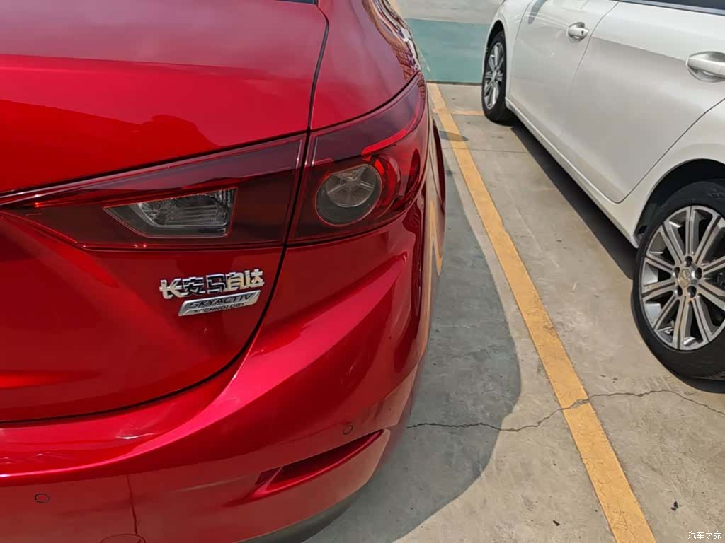 Mazda Mazda3, 2016 8