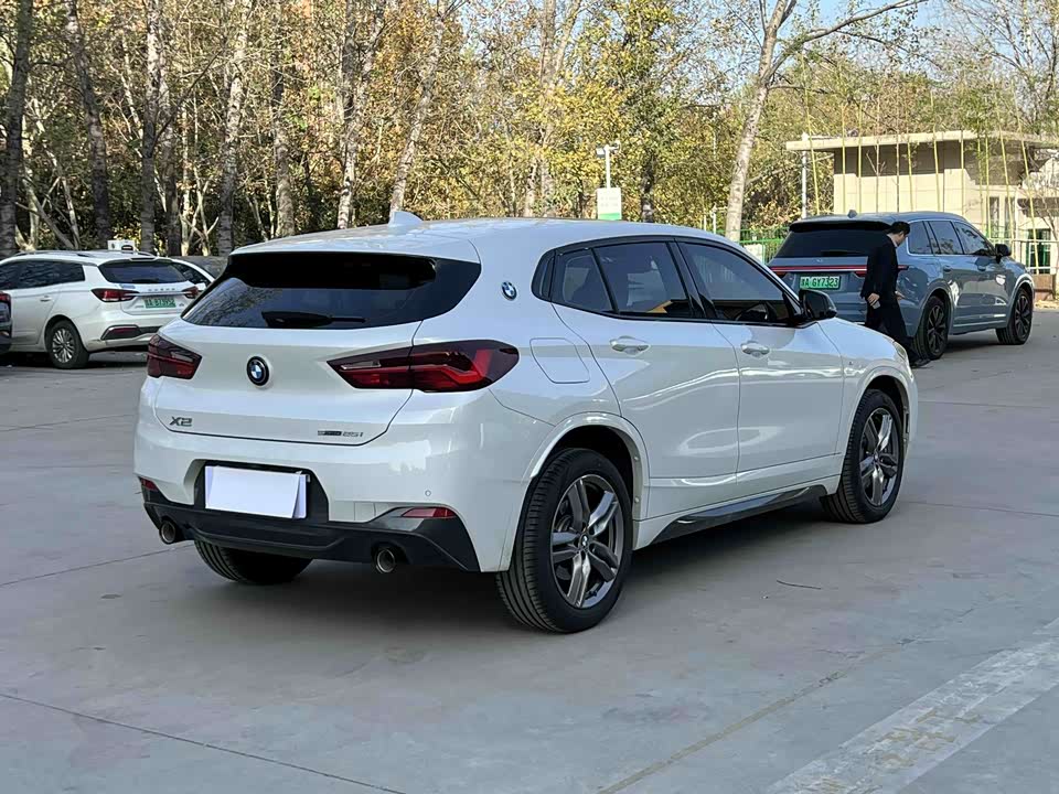 BMW X2