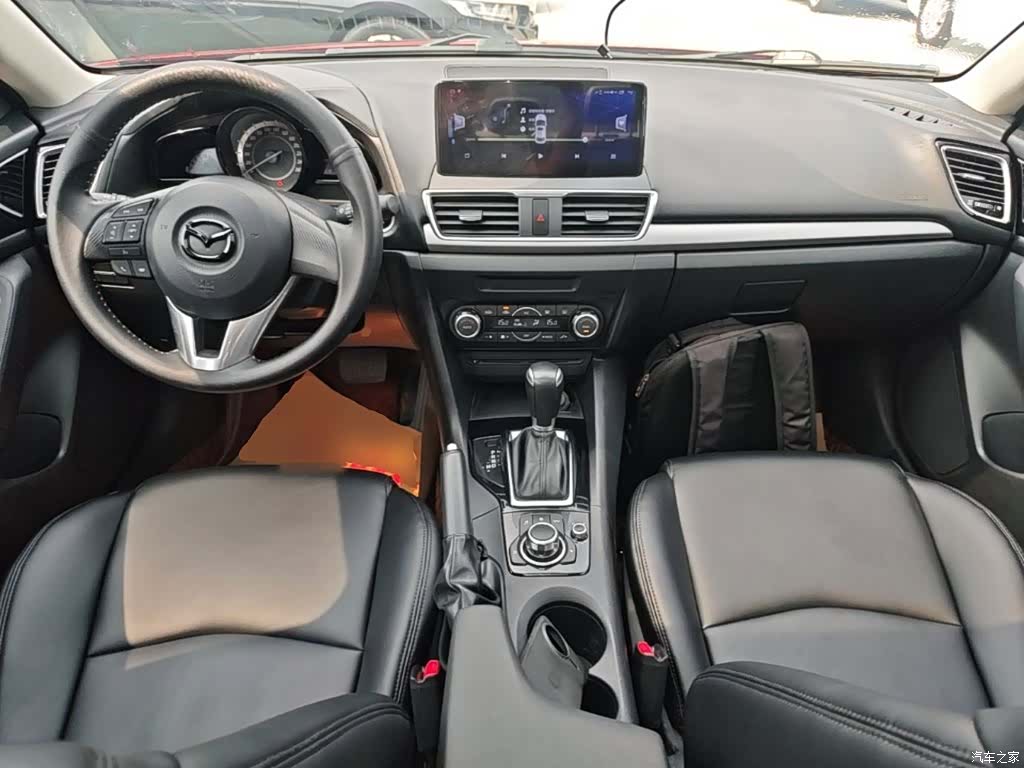 Mazda Mazda3, 2016 10