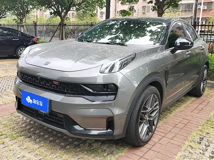 Lynk & Co 05