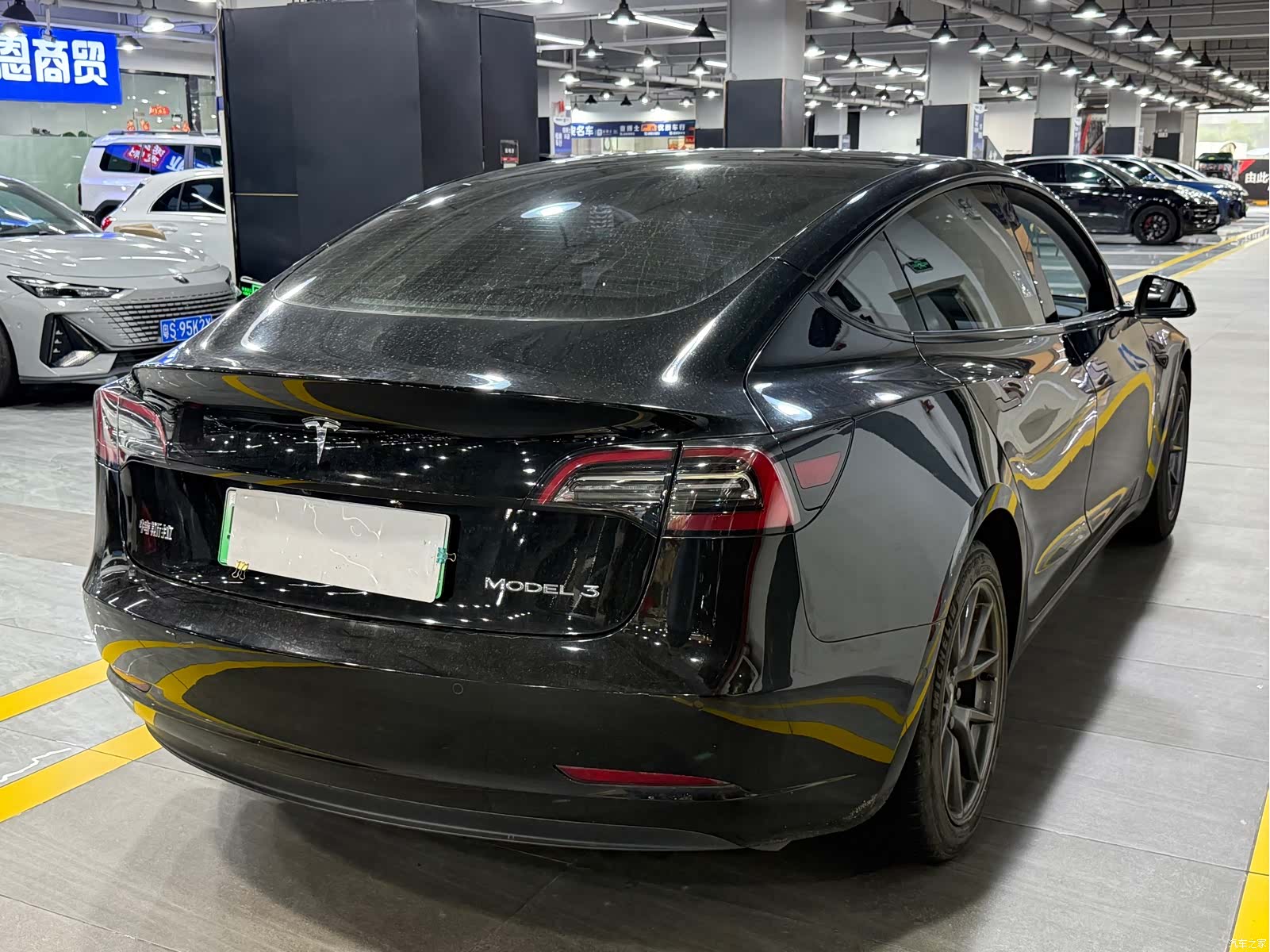 Tesla Model 3, 2021 9
