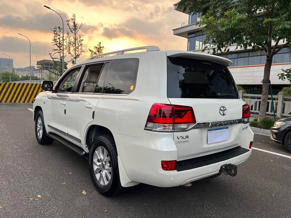 Toyota Land Cruiser Toyota Land Cruiser