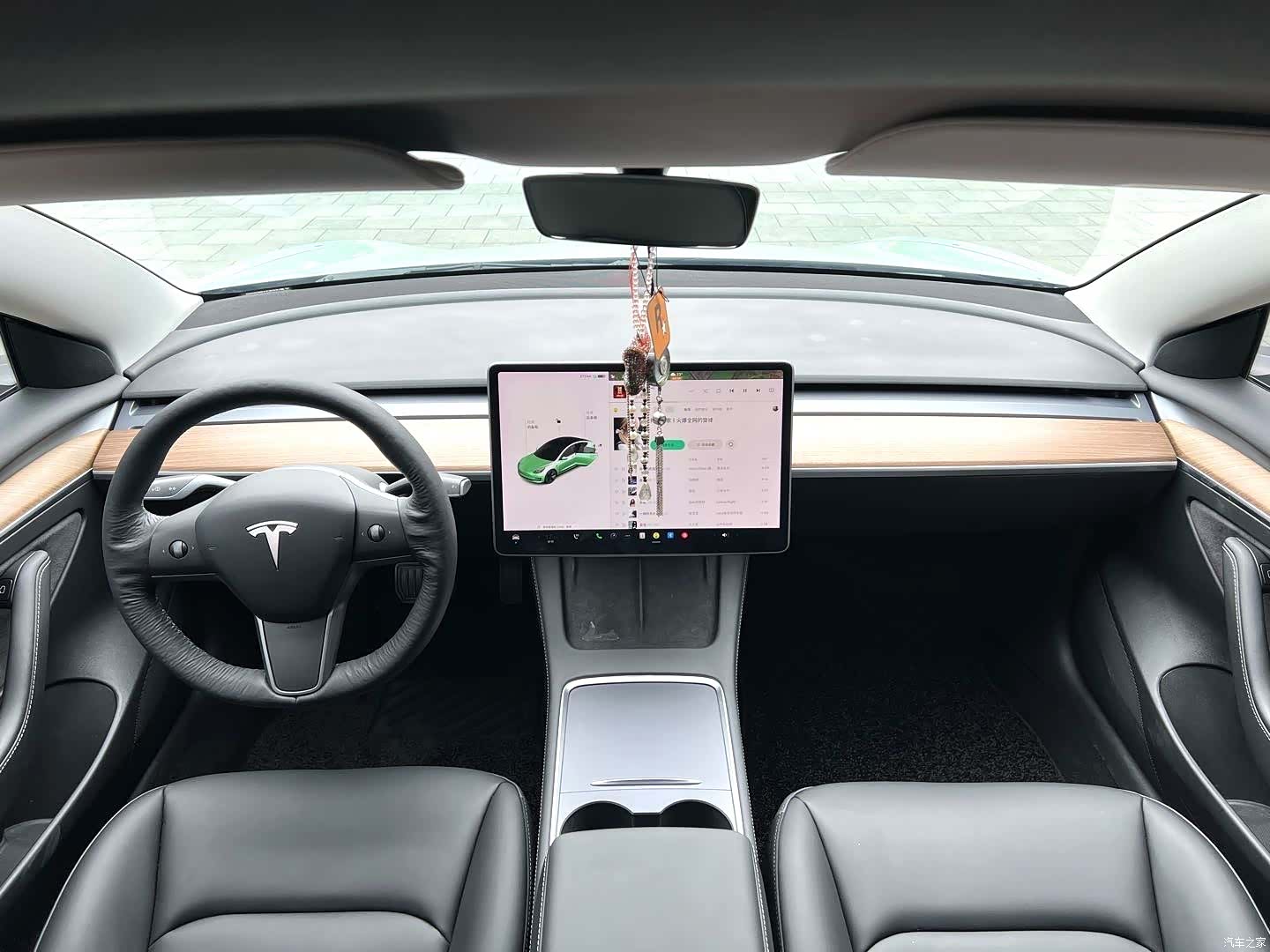 Tesla Model 3, 2021 4