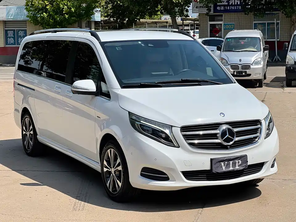 Mercedes-Benz V-class