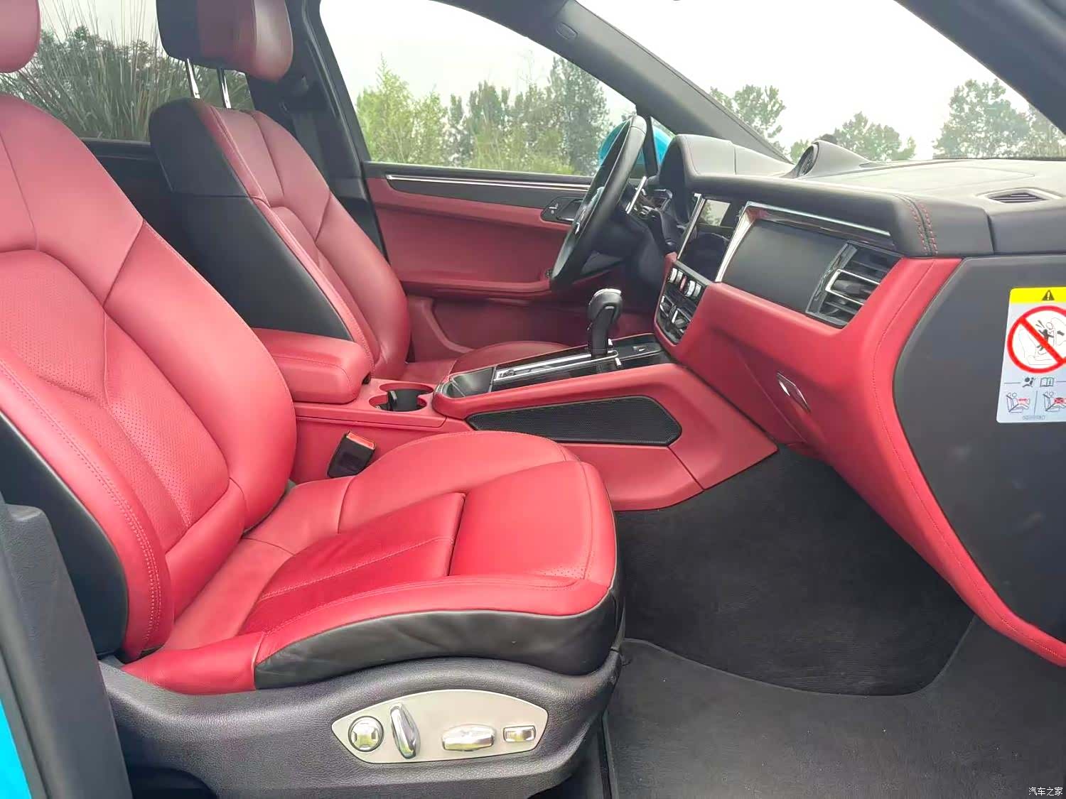 Porsche Macan, 2022 4