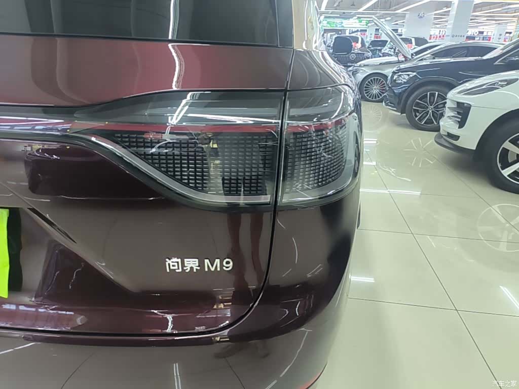 AITO M9, 2025 8
