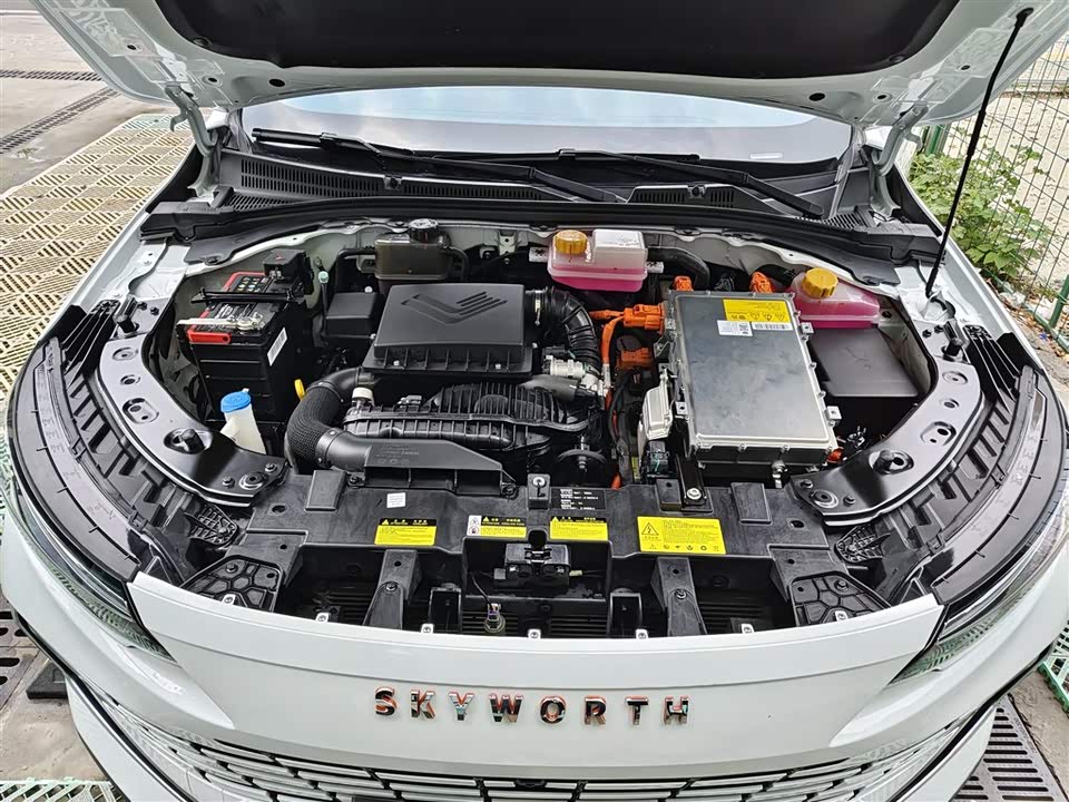 Skyworth Skyworth HT-i Skyworth Skyworth HT-i
