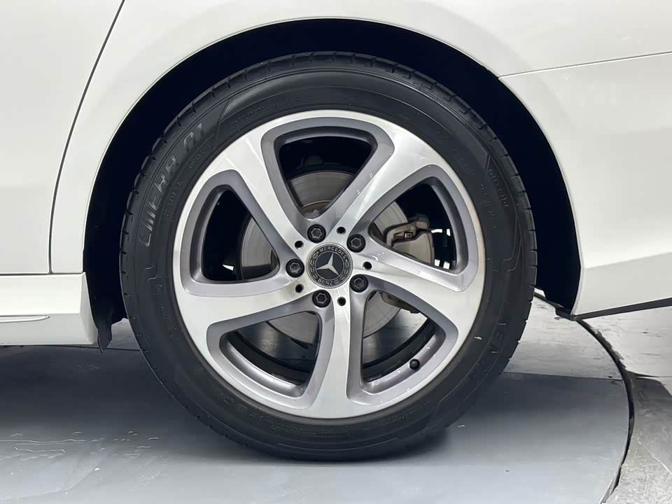 Mercedes-Benz E-class Mercedes-Benz E-class