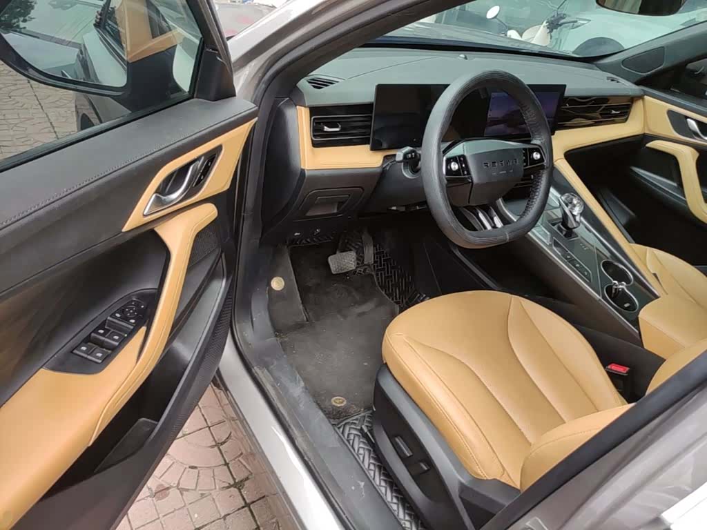 Roewe RX5, 2023 16