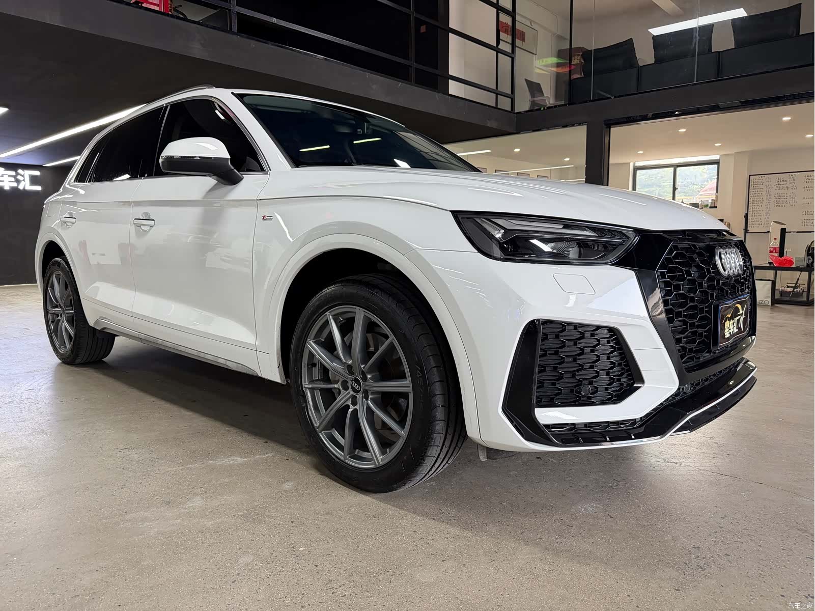 Audi Q5L, 2024 3