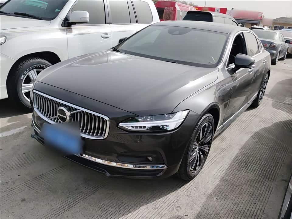 Volvo S90