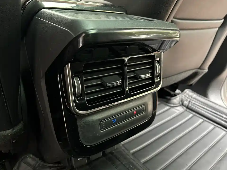 Land Rover Range Rover Aurora