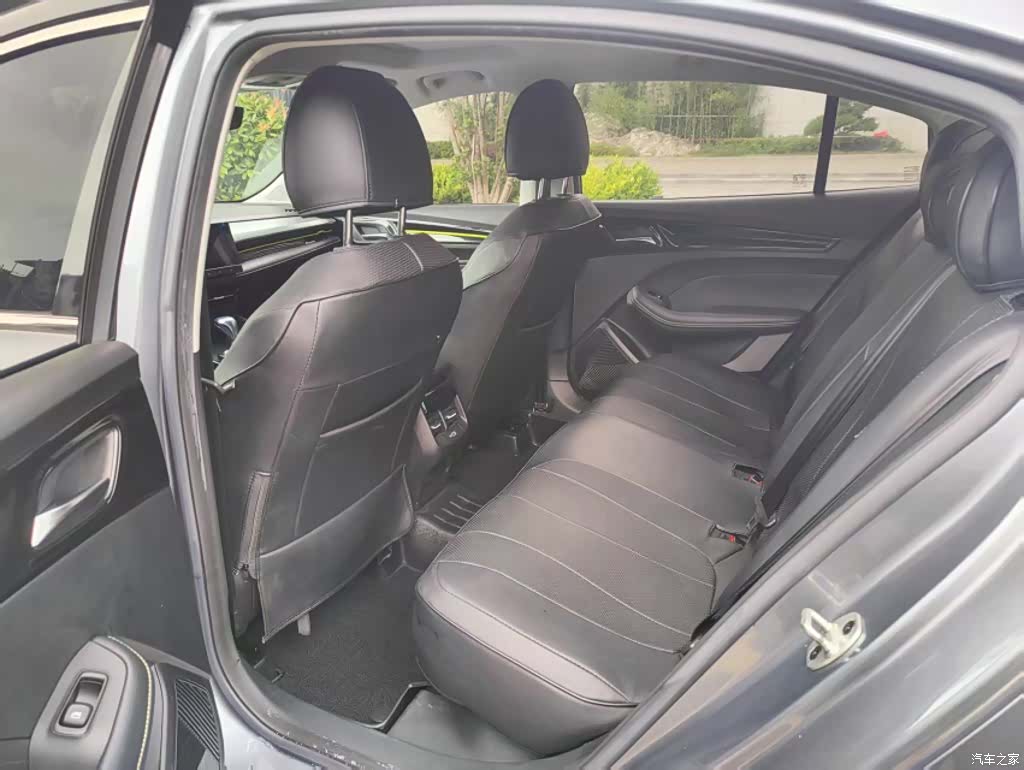 Roewe i5, 2021 18
