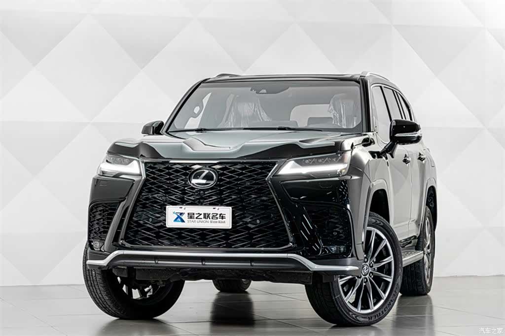 Lexus LX, 2025 2