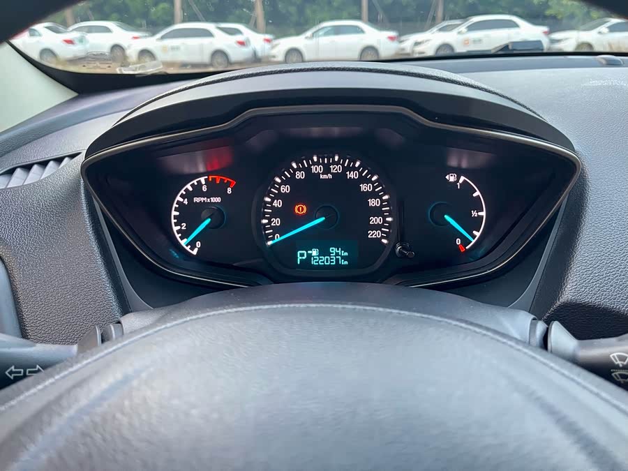 Ford Focus 2018, фото 9