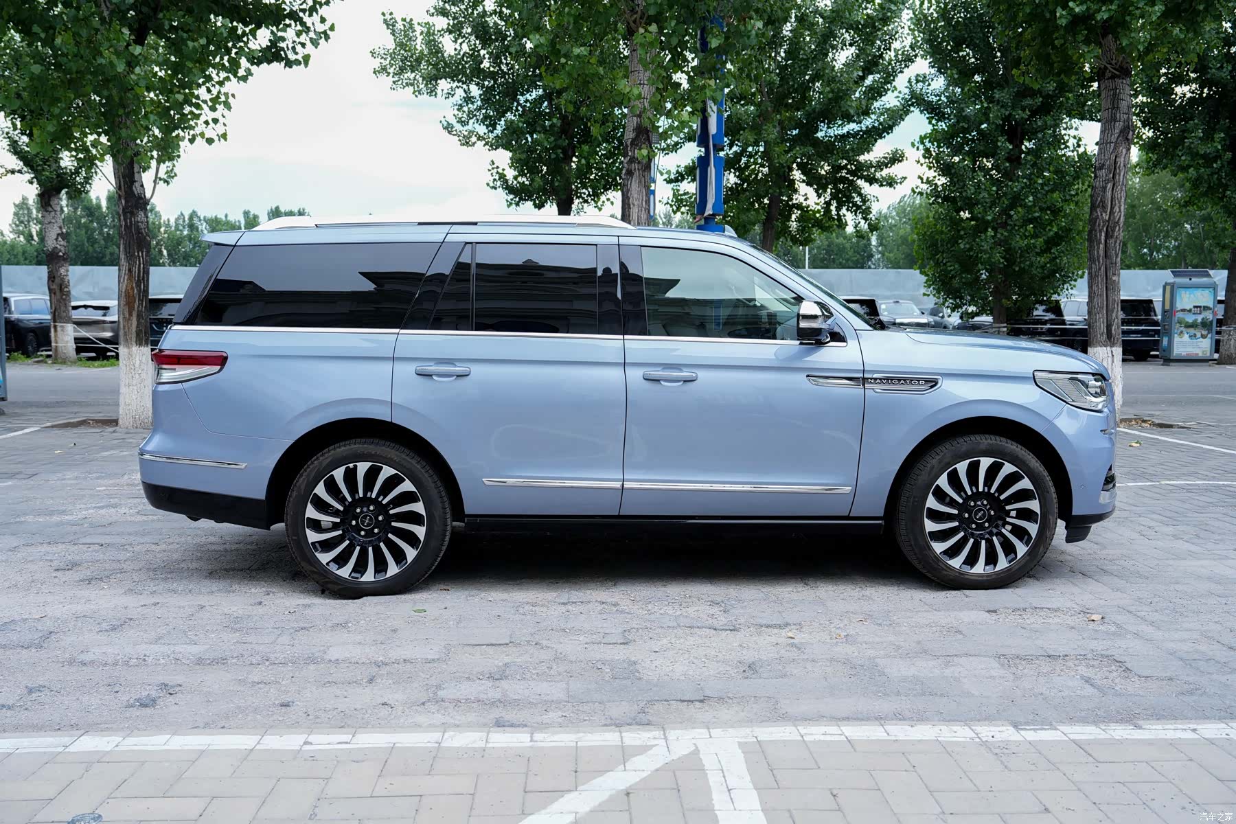 Lincoln Navigator, 2022 7