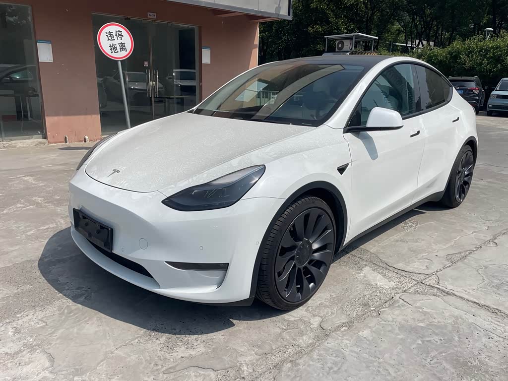 Tesla Model Y 2022 Performance