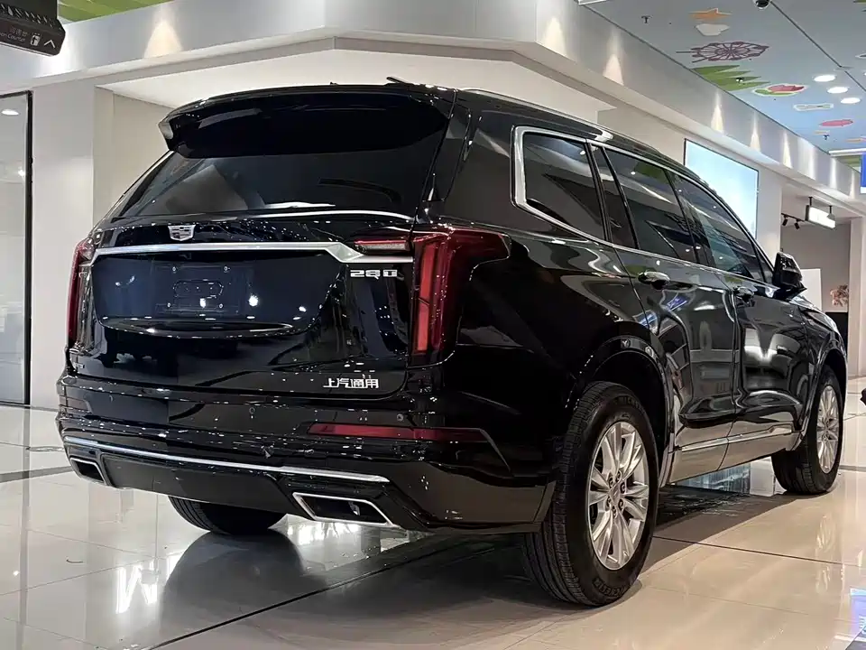 Cadillac XT6
