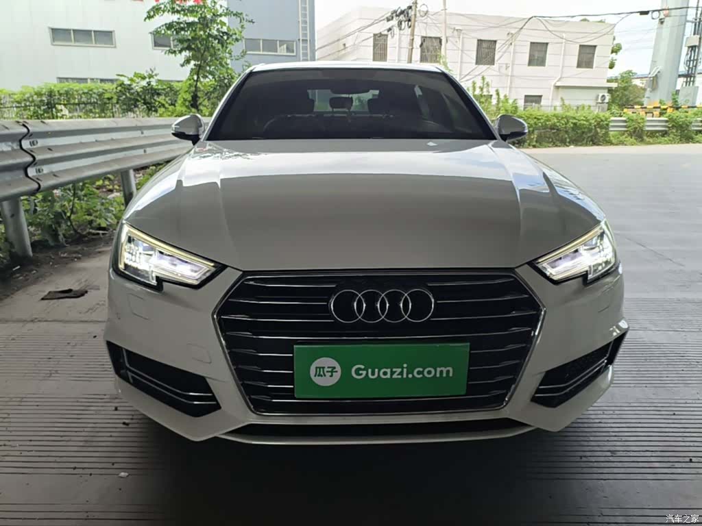 Audi A4L, 2019 3