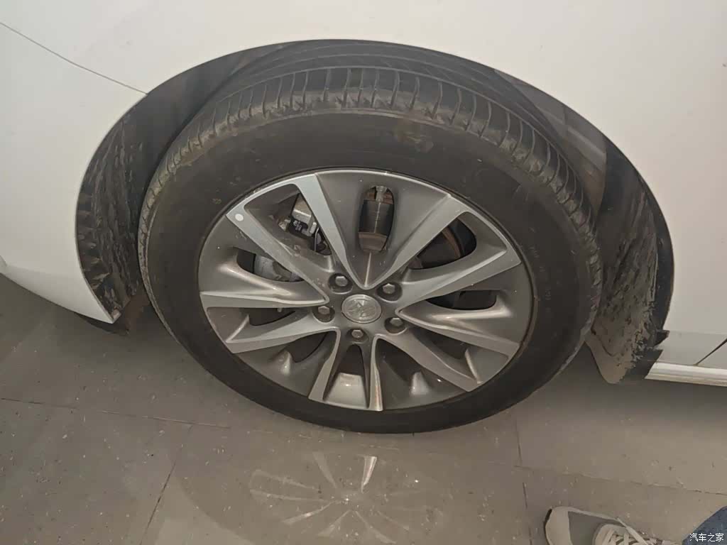 Buick GL6, 2022 25