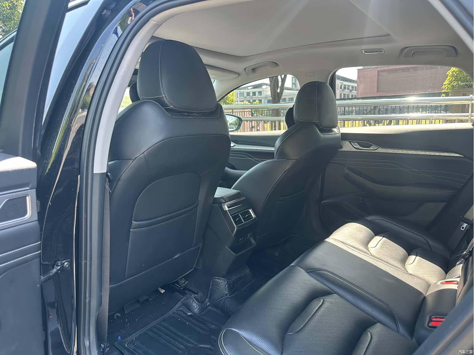 Geely Preface, 2022 8