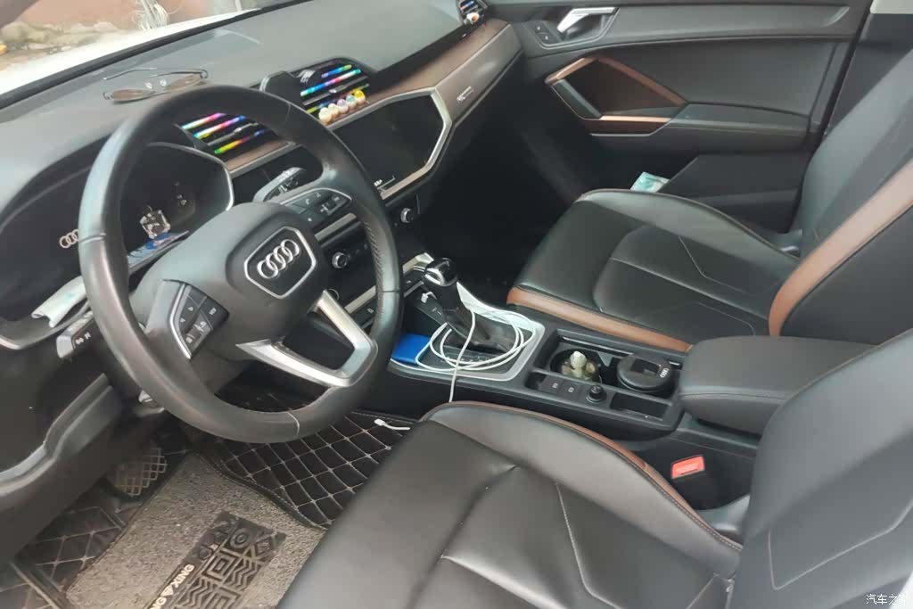 Audi Q3, 2023 12