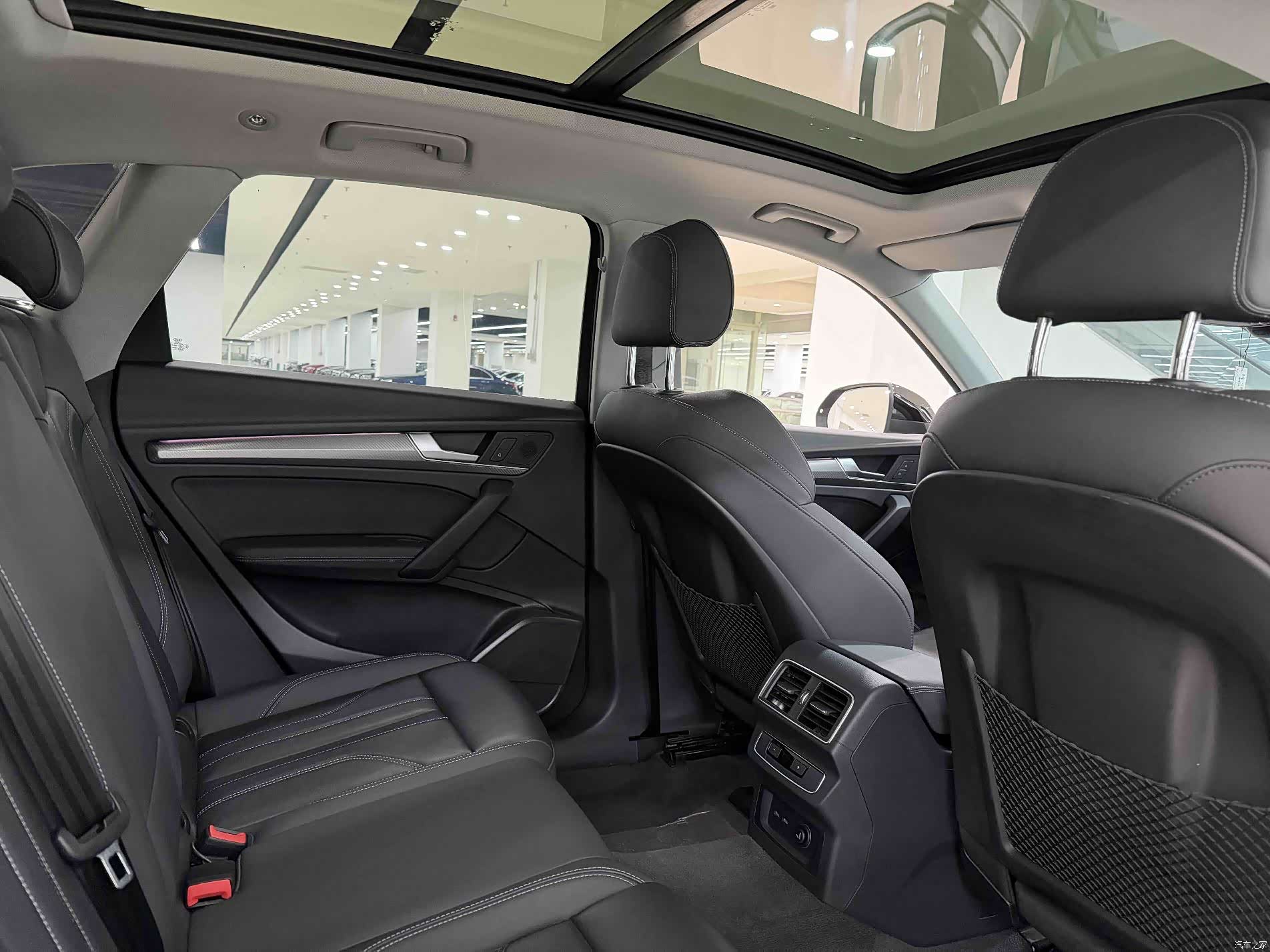 Audi Q5L, 2022 9