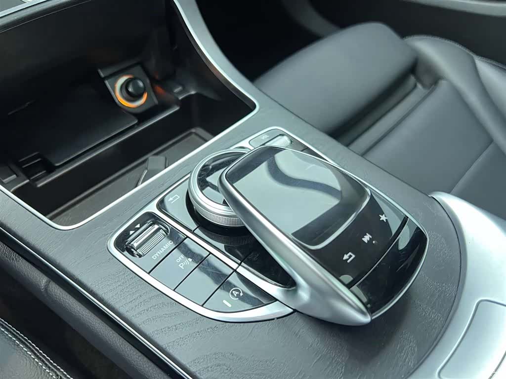 Mercedes-Benz C-Class, 2018 20