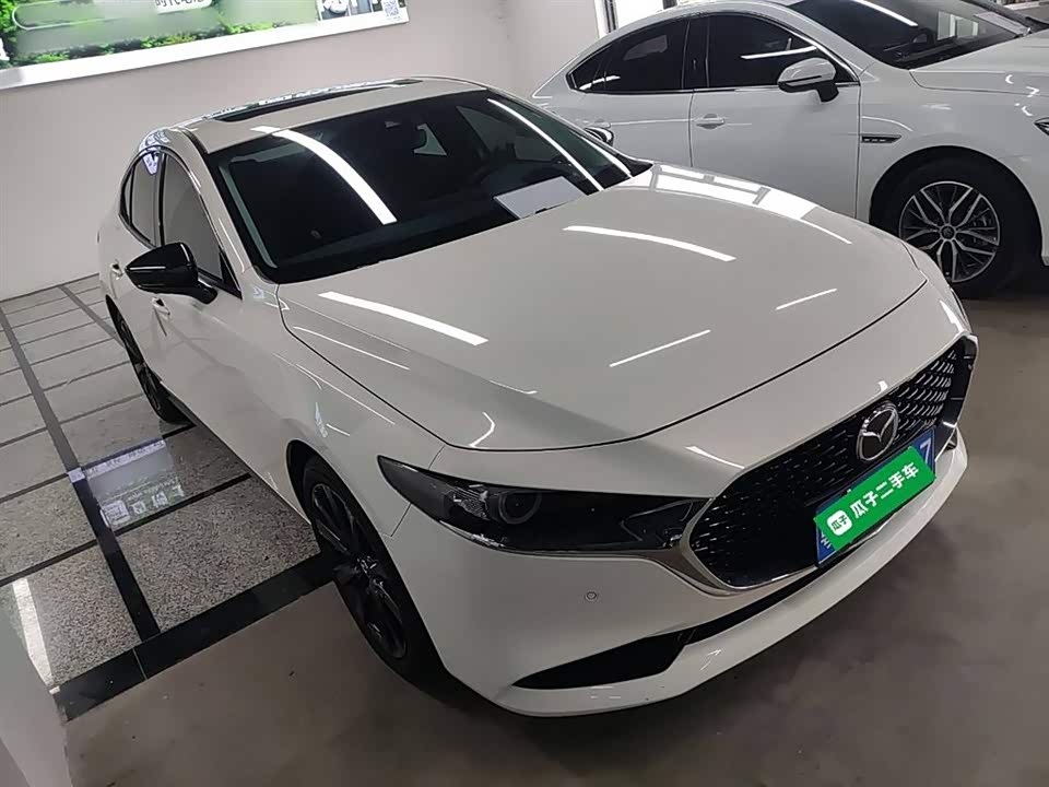 Mazda 3 Angkesaila