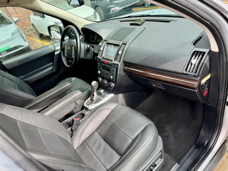 Land Rover Freelander 2