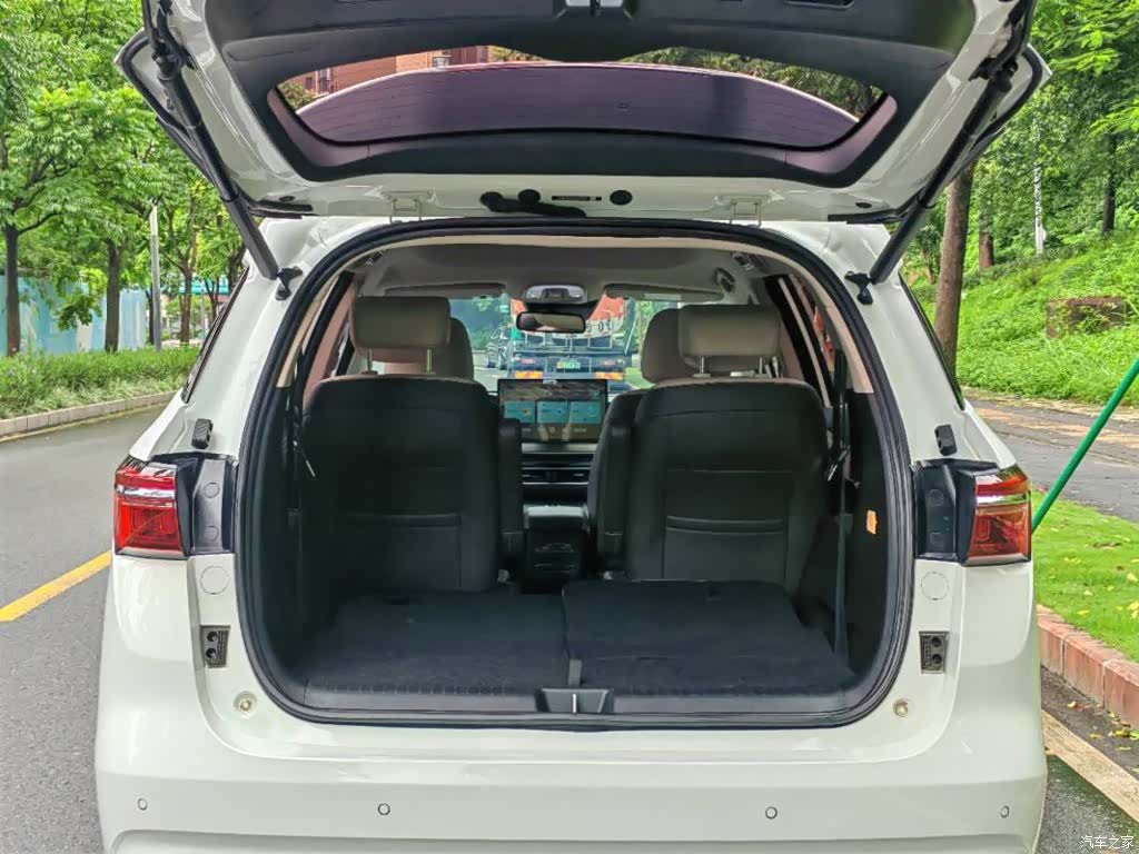 BYD Song, 2022 6