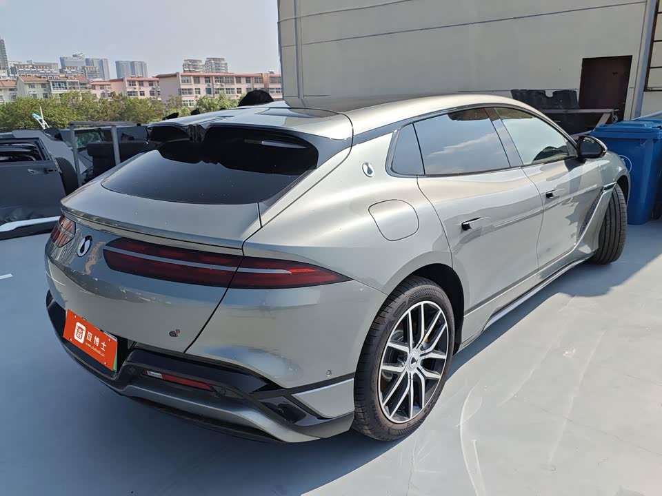 Denza Z9GT Denza Z9GT